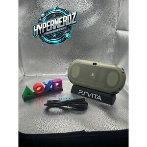 Green ps vita 2000 w/charger